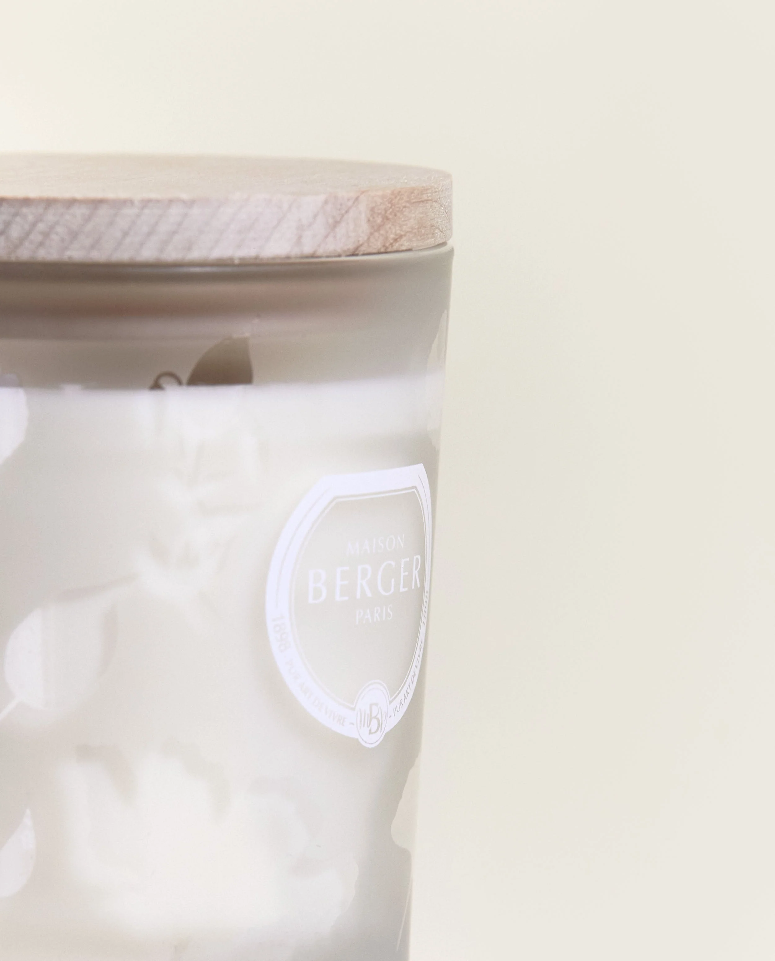 Aroma Respire Scented Candle - Image 5